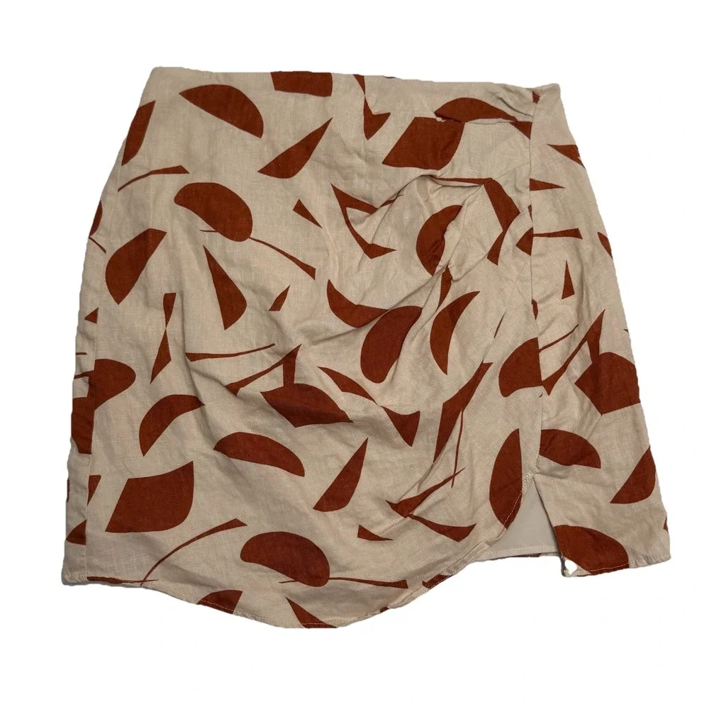 ASTR the Label Nirina 100% Linen Mini Skirt Rust Abstract Size‎ Medium FLAW HOLE